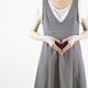 妊娠初期症状と生理前PMSの違いは？腹痛や頭痛など体の変化と体験談も！