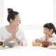 子どもの食事マナー｜いつから注意する？なぜ必要？体験談も！