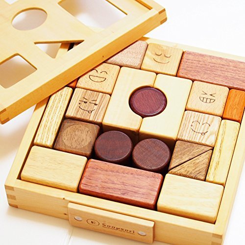 木のおもちゃSoopsori(スプソリ) 赤ちゃんベビー用スマイル積み木22ピース 形合わせフタと名入れ木箱つき 音の鳴る積み木入り,出産祝い,名前入り,
