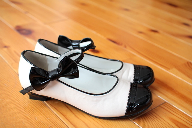 モノトーンのパンプス,マタニティウェア,いつから,おすすめ