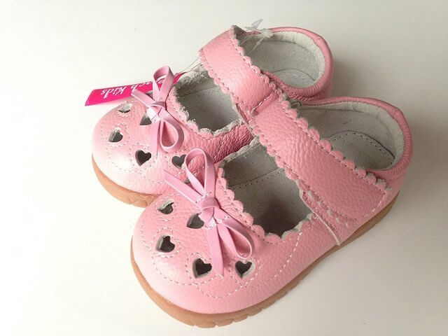 【Peach Kids】リボンモチーフ ベビーシューズ 女の子フォーマルシューズ キッズシューズ 子供靴 七五三 発表会 結婚式 入学式／三色展開 ピンク ホワイト レッド (22：内寸13.5cm, ホワイト),ベビー,シューズ,人気