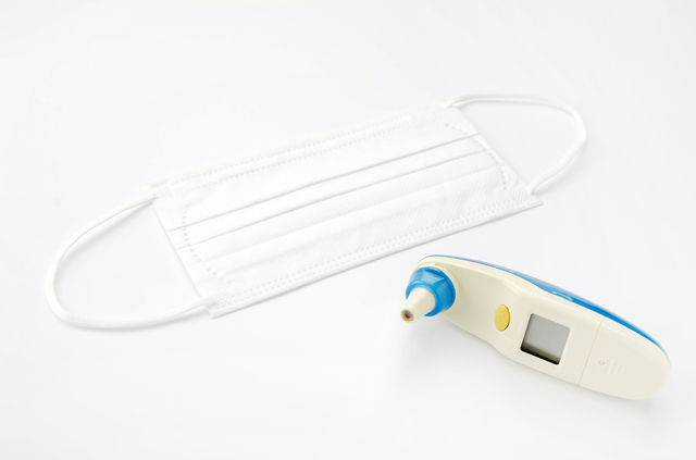 マスクと耳式体温計,赤ちゃん,体温計,