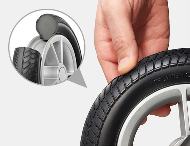 メンテナンスフリータイヤ,ベビーカー,アップリカ,ズムーヴ