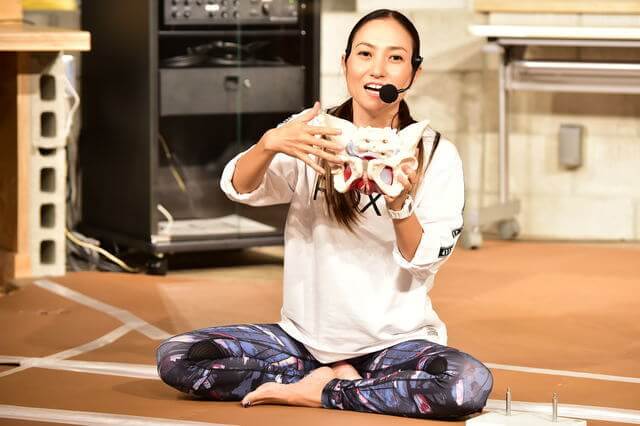 たかこ先生直伝の産後ヨガ,蛯原英里,子育て,悩み