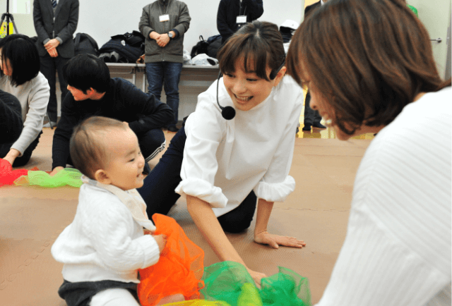 リトミック2,ららぽーと,柏の葉,ベビーマッサージ