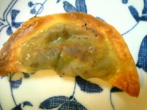 餃子の皮とカレーの残りで♪カレー牛肉餃子,お弁当,餃子,