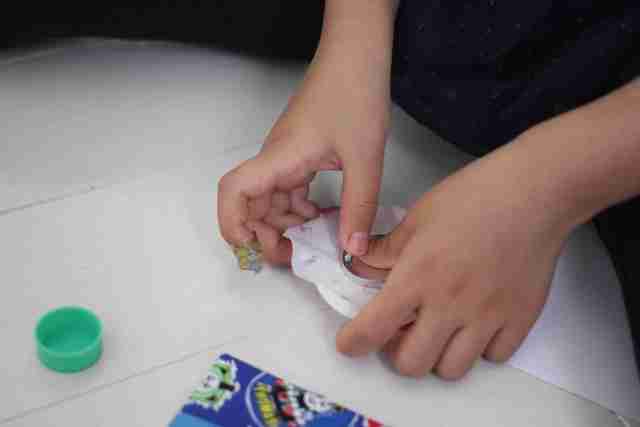 くるみボタン 手作りキット ダイソー 100均 作り方,100均,くるみボタン,