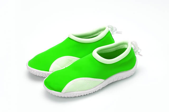 マリンシューズ,海水浴,持ち物,