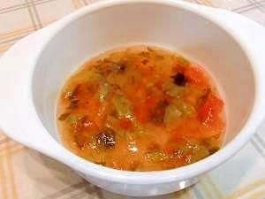 【離乳食】トマトとレタスのとろみ汁 ,離乳食,レタス,