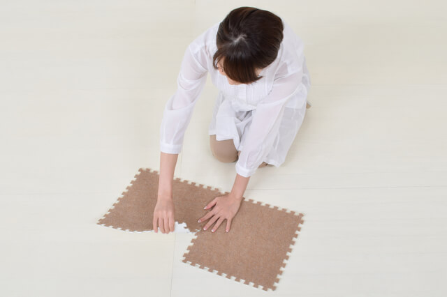 ジョイントマットをつけるママ,ジョイントマット ,おしゃれ,