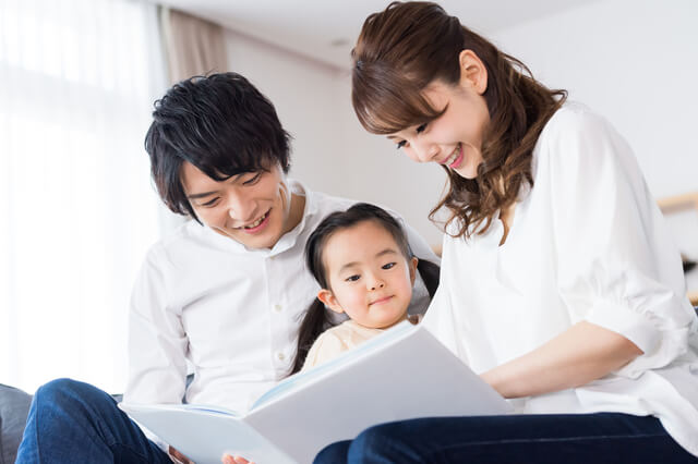 親子で読み聞かせ,大人,絵本,