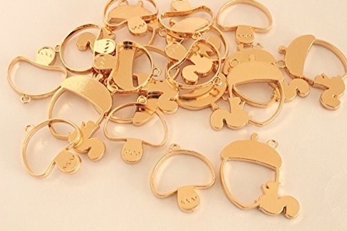 レジン空枠大量まとめ買い！ 空枠20個セット 秋 どんぐり りす きのこ ハンドメイド 素材 アクセサリー diy,手作り,ストラップ,