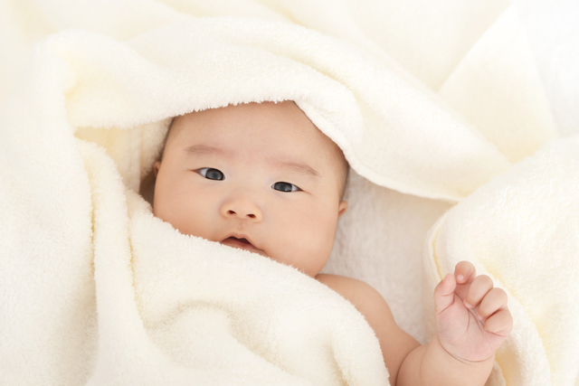 赤ちゃんとタオル,出産祝い,タオル,