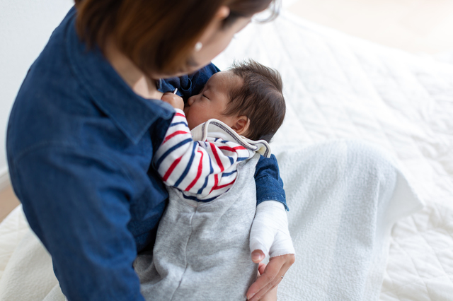 授乳体勢や自分に合ったデザインを,授乳,キャミソール,おすすめ