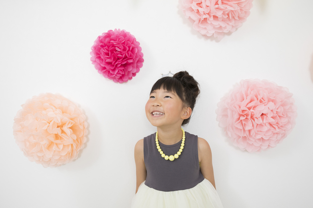 ドレスを着た子ども,子ども,発表会,ドレス