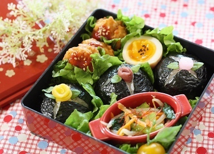 ミニバラのパッカンおにぎり,おにぎり,レシピ,