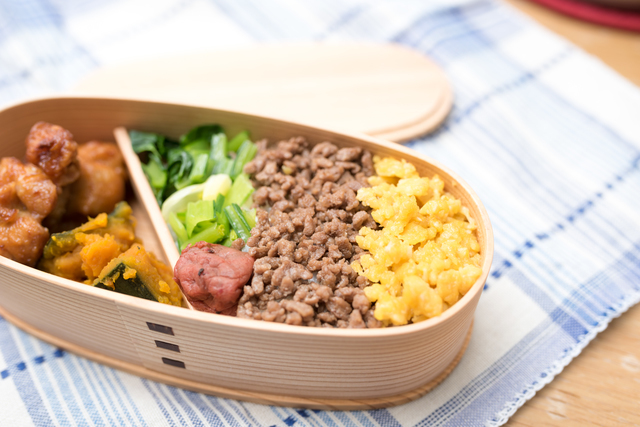 そぼろ弁当,お弁当,丼,