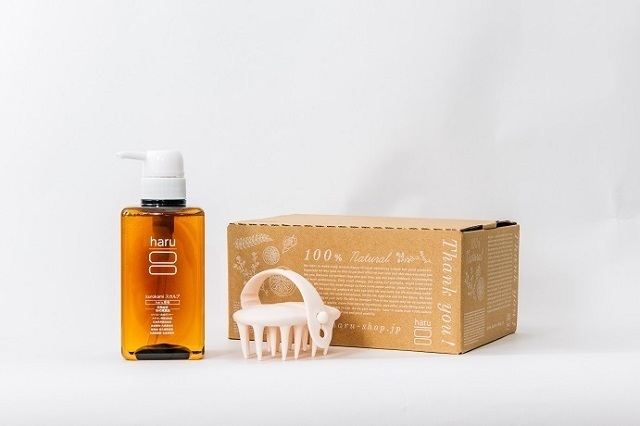 ダンボールとシャンプーボトルとブラシ,シャンプー,ヘアケア,産後