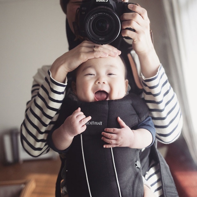 前抱っこの赤ちゃん,子ども,記念撮影,
