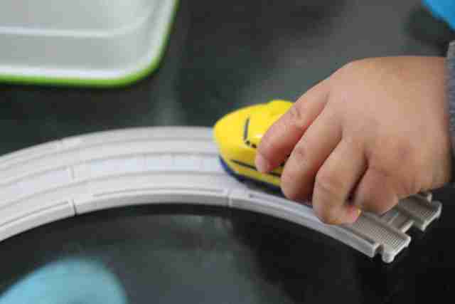 ドクターイエローで遊んでみた,新幹線,お菓子,