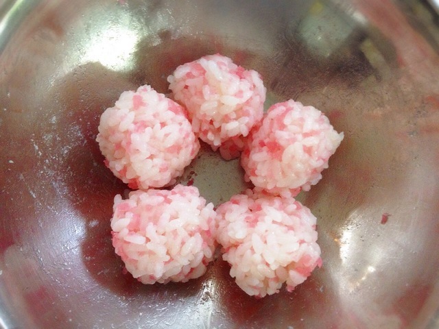 桜でんぶご飯,飾り,巻き寿司,巻き方