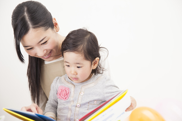 託児の様子,デパート,託児所,一時預かり