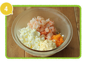 材料を下ごしらえし混ぜ合わせる,レシピ,サンドイッチ,行楽弁当