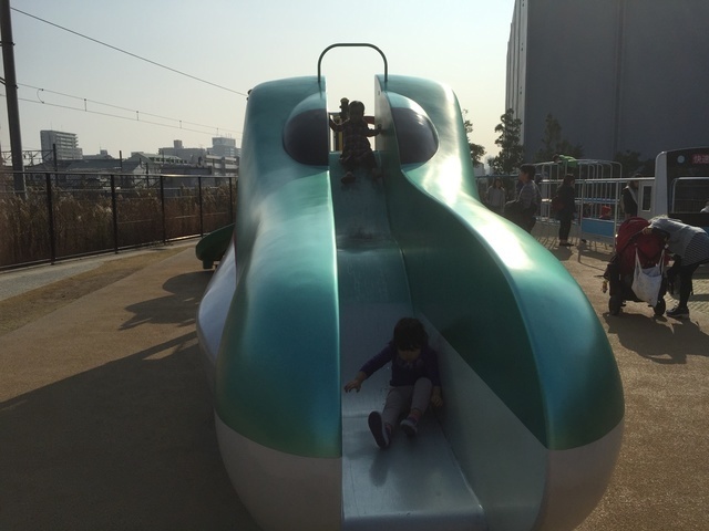 てっぱく広場滑り台,鉄道博物館,子連れ,攻略法