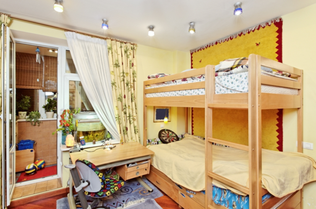 小学校低学年の子ども部屋,子ども部屋,年齢別,作り方