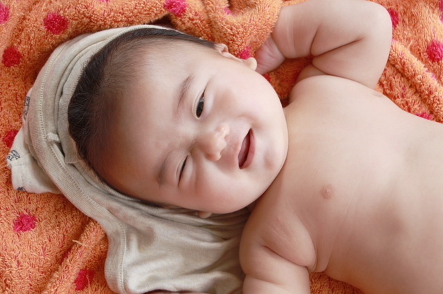 新生児のお着替え,新生児,着替え,コツ