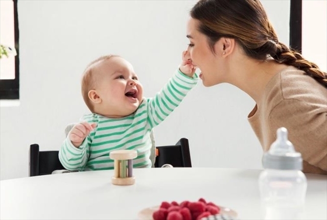 トリップトラップに男の子とママ,情緒,思い出,椅子
