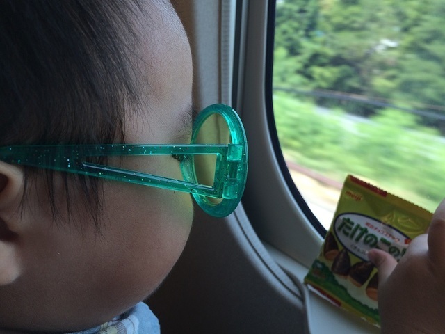 子ども 新幹線内,京都,子連れ,新幹線