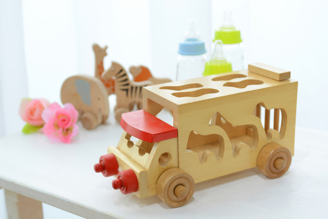 赤ちゃん木の車のおもちゃ,出産祝い,男の子,