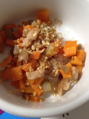 離乳食☆豚肉と人参とごぼうの炒め物 ,離乳食,ごぼう,