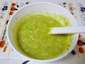 離乳食初期◎小松菜とキャベツのミルクがゆ,離乳食,キャベツ,