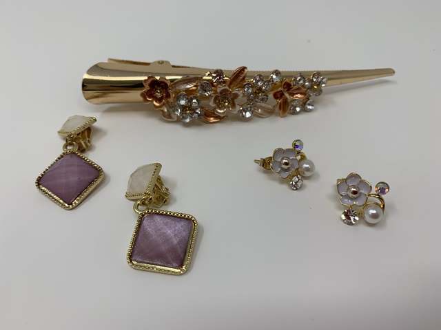 三日月百子のアクセサリー,三日月百子,