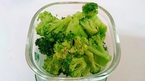 離乳食後期！！ブロッコリーの胡麻和え,離乳食,ごま,