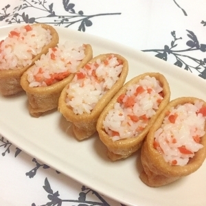 中身が見える 鮭のいなり寿司 ♪,お弁当,ご飯,