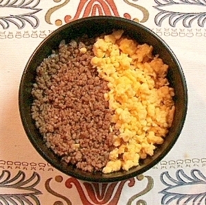 初心者でも簡単にできる　鶏そぼろ丼　弁当にも!!,お弁当,ご飯,