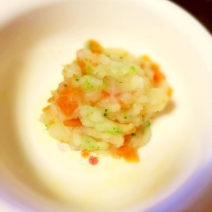 8ヶ月離乳食　ポテトサラダ,離乳食,ブロッコリー,