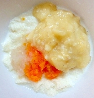 離乳食中期　にんじん＆玉ねぎ＆バナナ入りパン粥,離乳食,玉ねぎ,