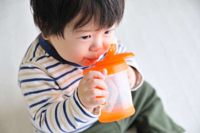飲み口がストローになっているマグ,ストローマグ,おすすめ,