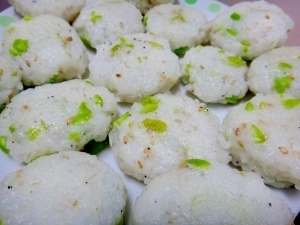 離乳食後期＊手づかみ＊枝豆入りしらすごはんおやき,離乳食,枝豆,