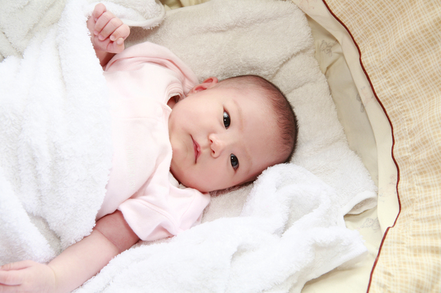 家事や子育てをしている母親の様子,クーハン,