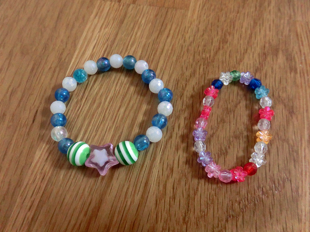 ビーズ ブレスレット 作り方 手作り,100均,手作り,アクセサリー