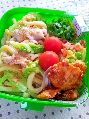 ✿春キャベツと豚バラの焼きうどん弁当❤和風醤油味,お弁当,麺,