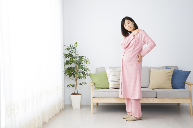 腰痛に悩む妊婦,妊娠初期,症状,腹痛