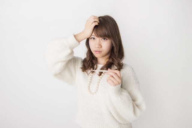 妊娠中の頭痛,妊娠初期,腹痛,出血