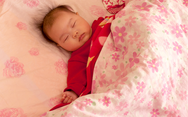 寝ている赤ちゃん,湯たんぽ,おすすめ,