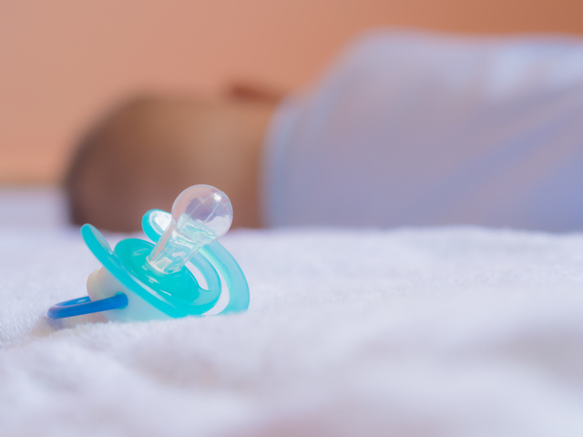 おしゃぶり,赤ちゃん,おしゃぶり,